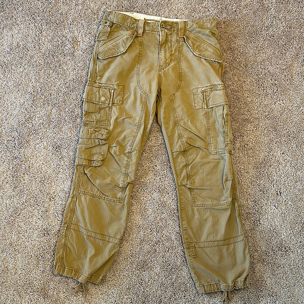 Ralph Lauren VINTAGE RL-067 cargo joggers. Excellent cond. No flaws. 33” X 32”.
